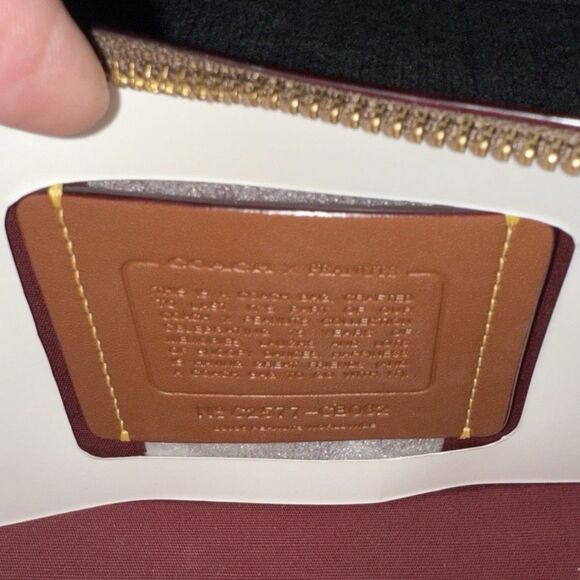 Coach X Peanuts Swinger 20 Bag in Signature Canvas & Leather Brass/Tan/Brown NWT - Picture 3 of 8